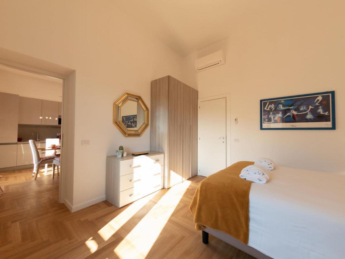 The Best Rent - Bright Apartment Near Isola Tiberina Rome Exterior photo