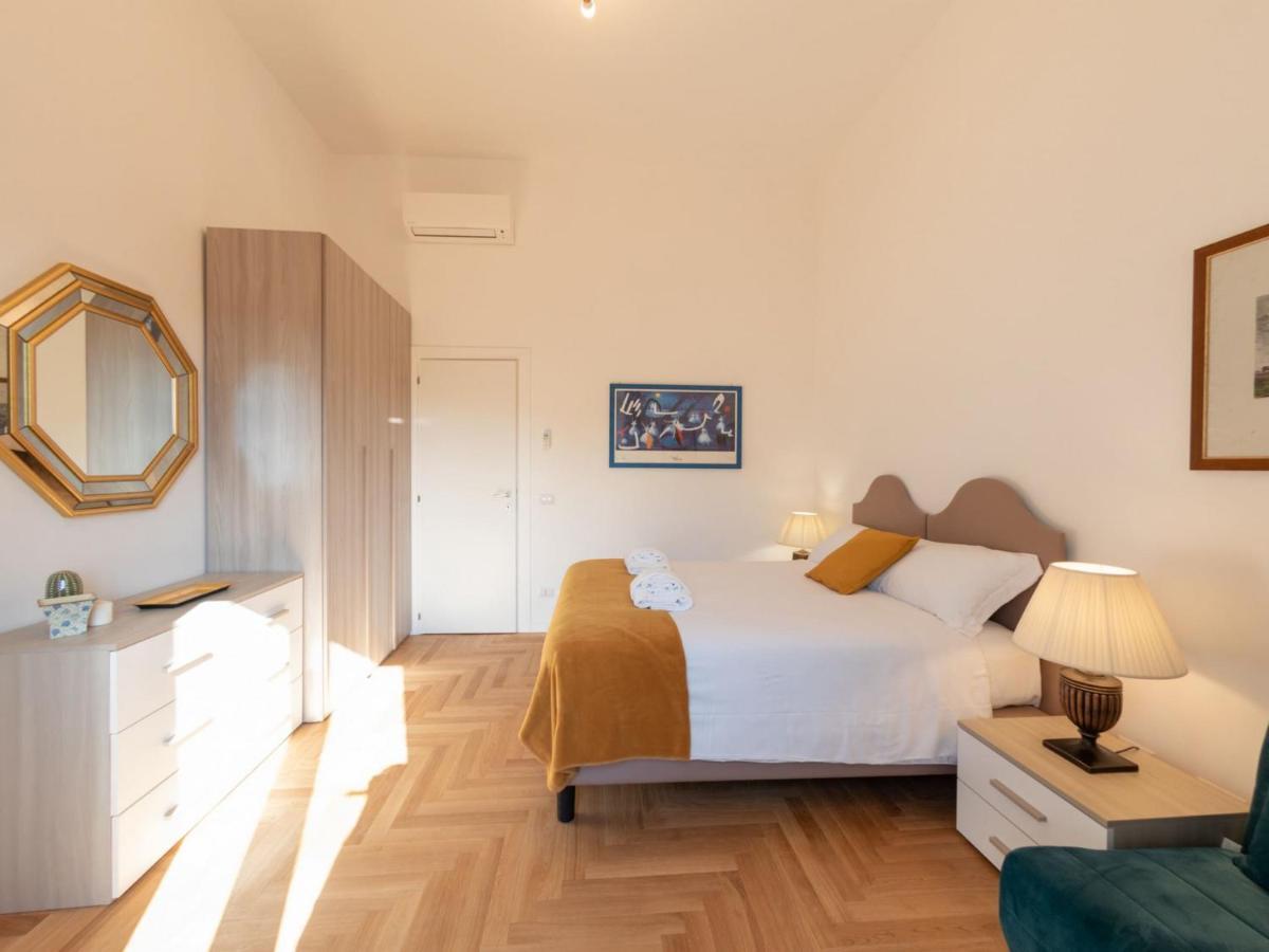 The Best Rent - Bright Apartment Near Isola Tiberina Rome Exterior photo