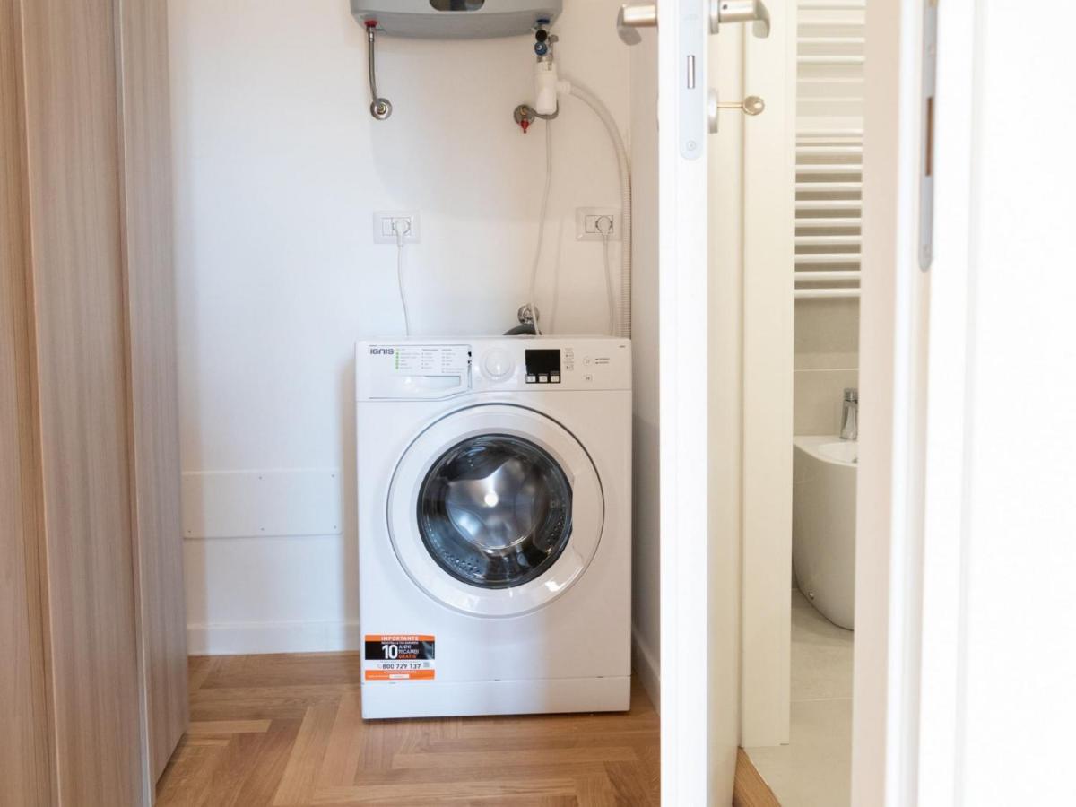 The Best Rent - Bright Apartment Near Isola Tiberina Rome Exterior photo